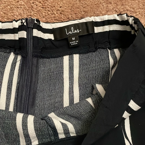 Lulu’s Coastal Living Navy Blue & White Striped Pants Medium - Picture 3 of 10